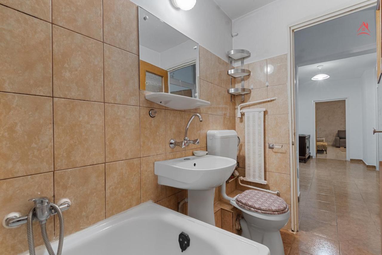 Appartamento Dristor Large And Cozy Bucarest